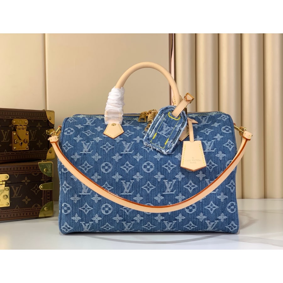 مرجع Louis Vuitton Speedy Soft 30، من الأمام